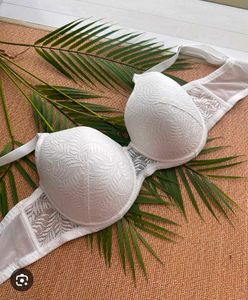 Elegant White Lace Padded Bra with brief 👍