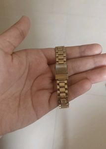 Elegant Gold Tone Watch