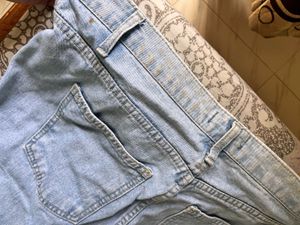 Light Wash Wide Leg Jeans