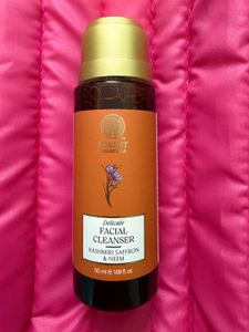 Forest Essentials Delicate Facial Cleanser