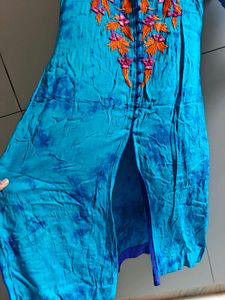 Blue Tie-Dye Embroidered Kurta