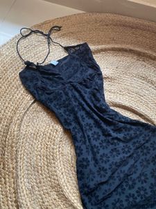 Newme body on dress