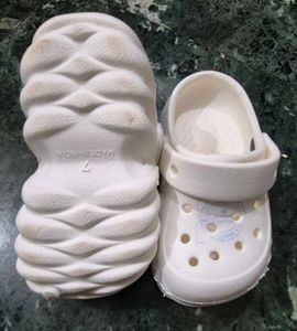 New Comfortable White Clogs for Kids in size 7