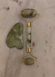 Jade Facial Roller &amp; Gua Sha Set