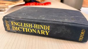 Oxford English-Hindi Dictionary