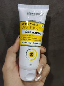 Urban Botanics Ultra Matte Dry Touch Sunscreen