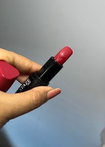 staze 9to9 triangle lipstick
