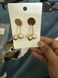 Elegant Gold Tone Brooch Set