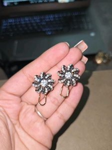Sparkling Flower Stud Earrings