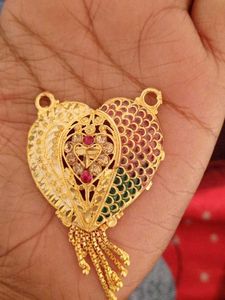 Gold Pleated Mangalsutra