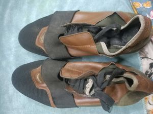 Womens Shoes