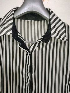 Striped V Neck Short Puff Sleeve Top