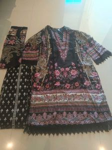 Elegant Black Floral Kurta Set