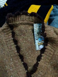 Cozy Knitted Cardigan with Pockets