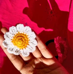 Crocheted Daisy Hair Ties (Set of 2)