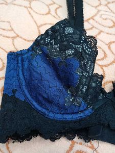 30 💙C Pedded Bra