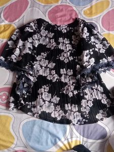 Elegant Black Floral Print top