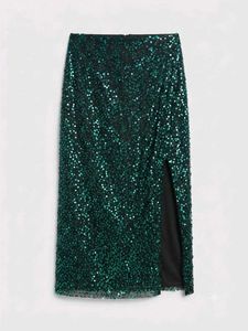 Sparkling Sequin pencil skirt