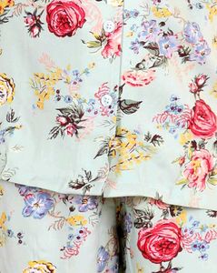 Floral light green skirt