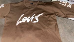 Levi's Brown Graphic T-Shirt