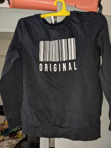 Black Graphic Sweatshirt