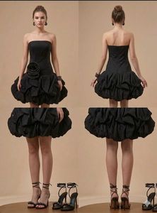 Chic Black Strapless Party Dress