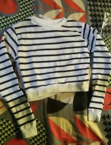 Striped Long Sleeve Crop Top