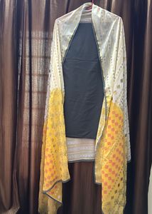 Embroidered festive Kurta Set with Dupatta