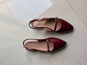Chic Red Patent Slingback Flats (EU 34)