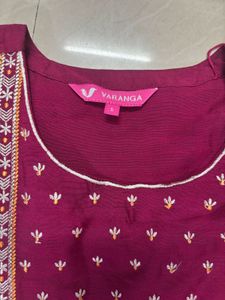 varanga Beautiful Magenta Kurta Set
