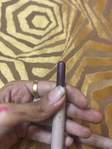 W brand purple shine eyeshadow  crayon