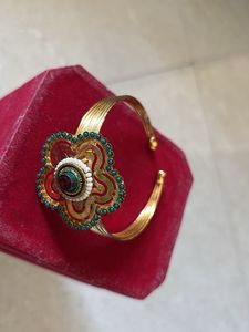 Vintage Gold Tone Floral Cuff Bracelet