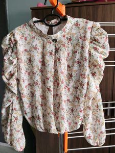 Chic Floral Puff Sleeve Top