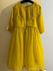 Kurta Set Comes With Sharara Pants