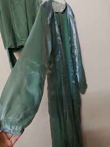 Elegant Abaya Set in Green