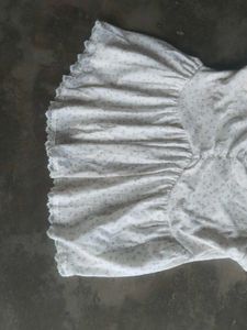 white flower top