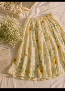 H&amp;M gorgeous skirt