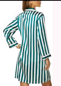 Striped Satin t shart no offer please 🙏