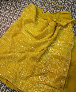 🌸Mustard Naira Suit Set 🌸