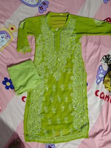 Stunning Green Embroidered Kurta