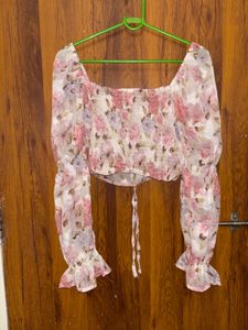 URBANIC Floral Puff Sleeve Crop Top