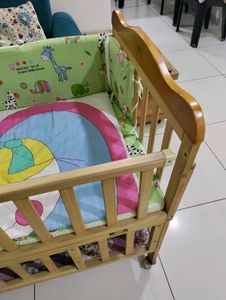 baby crib &amp; cot