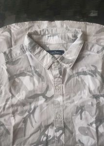 Highlander Men's Camouflage Button-Down Shirt