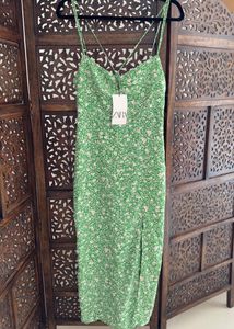 Zara New Celebs Bohemian Floral Midi Dress
