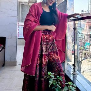 Beautiful Pink And Golden Dupatta