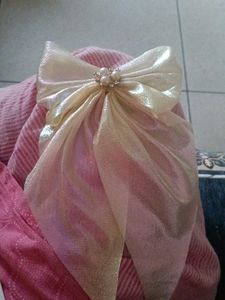 Elegant Pearl Drop Earrings with bow