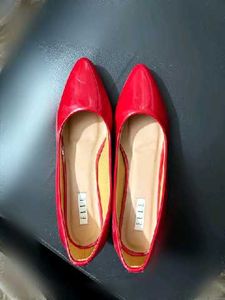 Elle Red Patent Leather Ballerinas