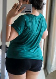 Green V-Neck Pocket T-Shirt