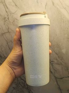 Coffee Mug with Flip Lid – Leak Resistant Cup