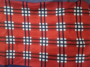 Fitted Queen Size Bedsheet With Pillow Covers